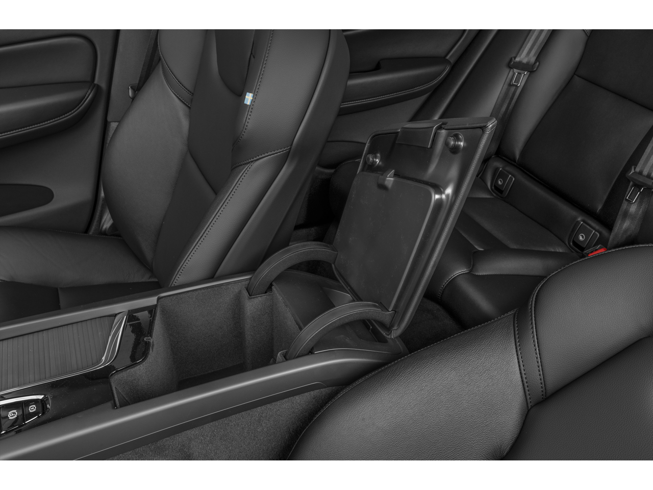 2024 Volvo XC60 Core Dark Theme