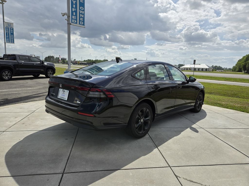 2025 Honda Accord SE