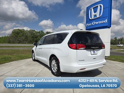 2022 Chrysler Voyager LX