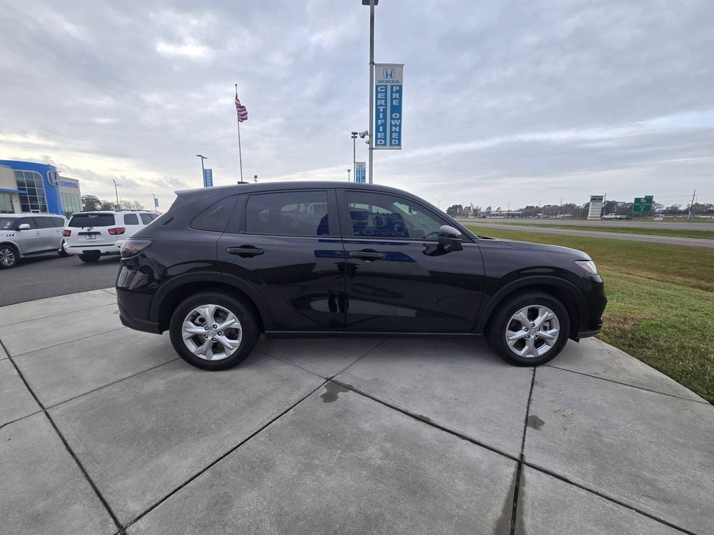 2025 Honda HR-V LX