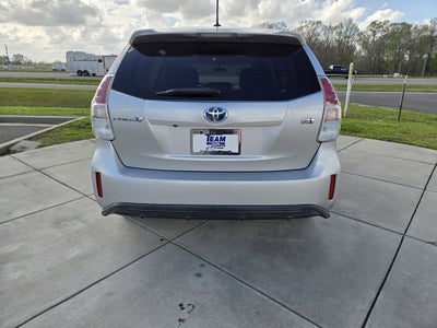 2016 Toyota Prius v Three