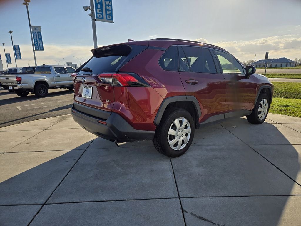 2019 Toyota RAV4 LE
