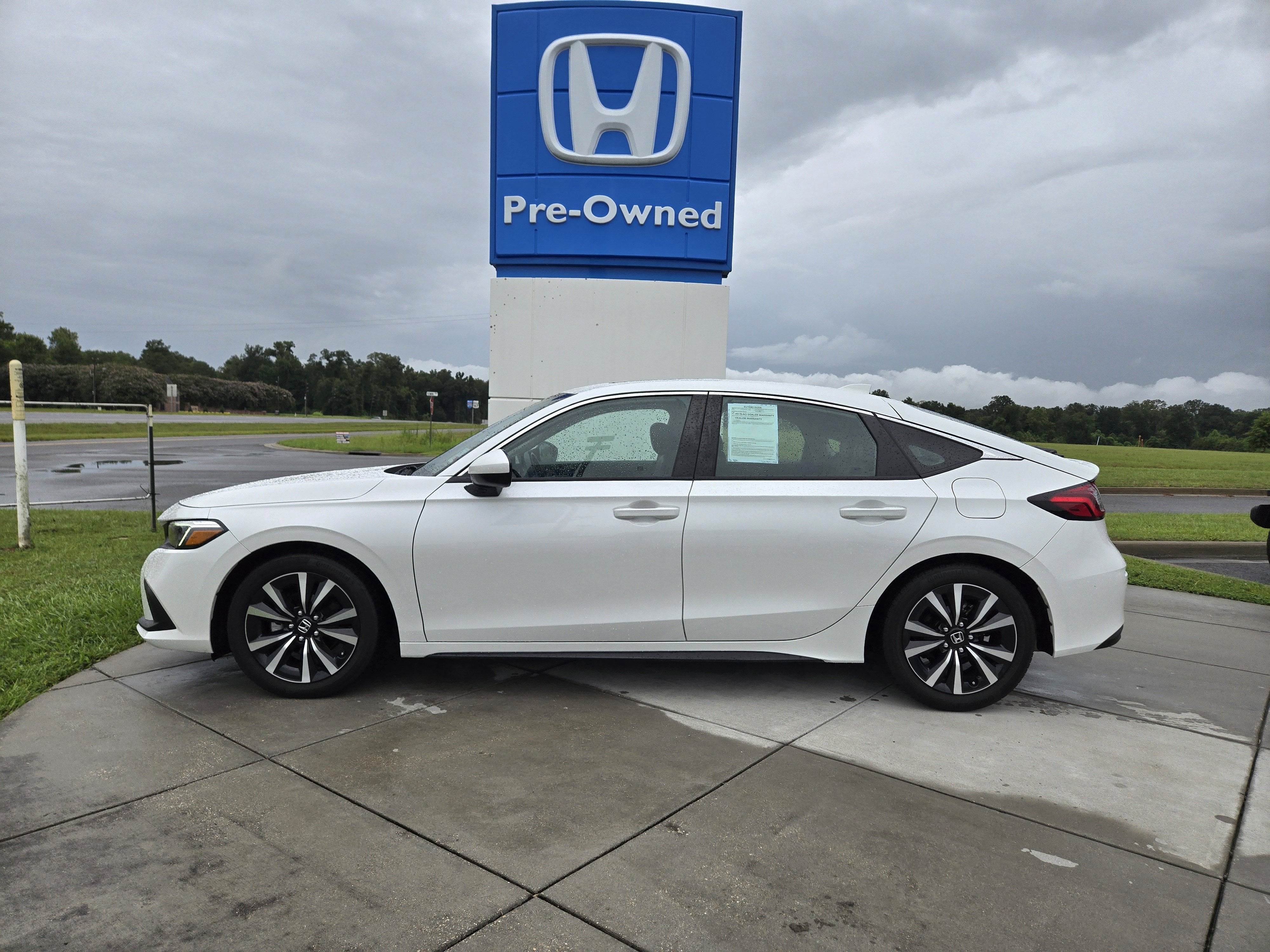 2024 Honda Civic Hatchback EX-L