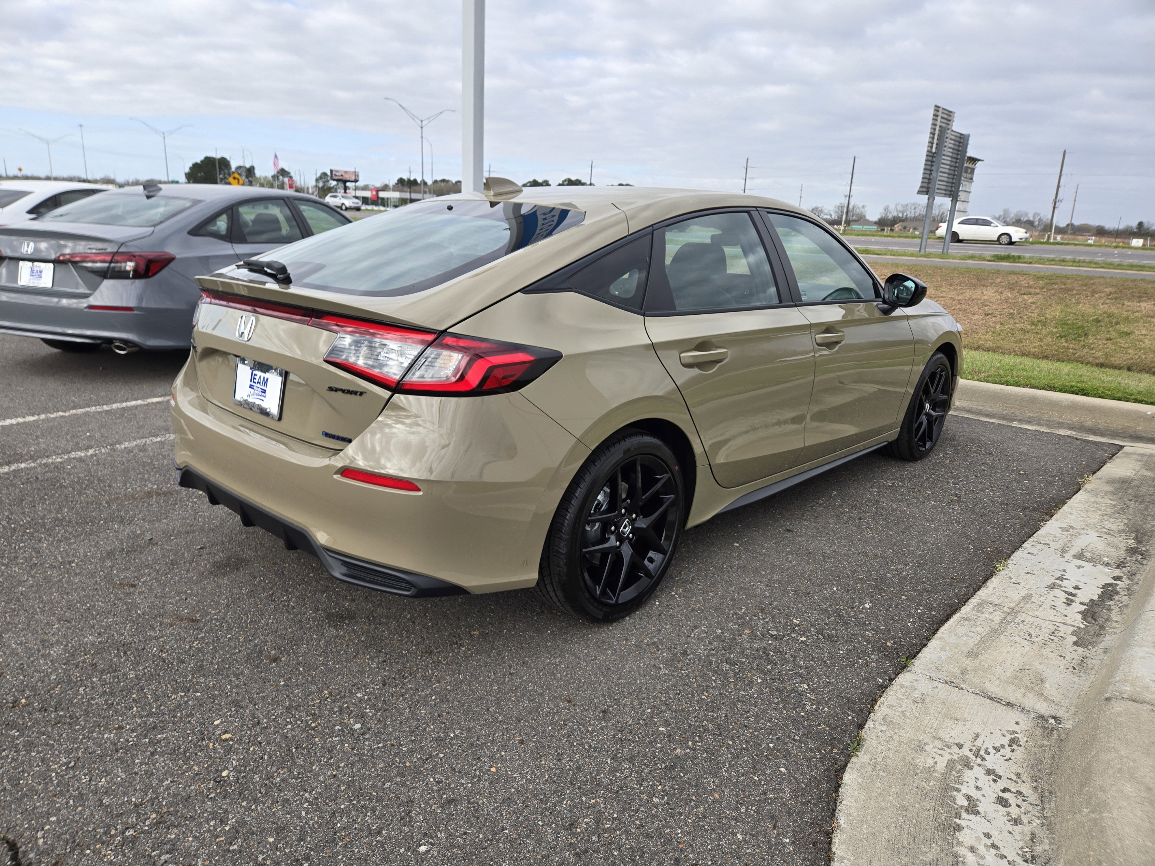 2026 Honda Civic Hatchback Hybrid Sport