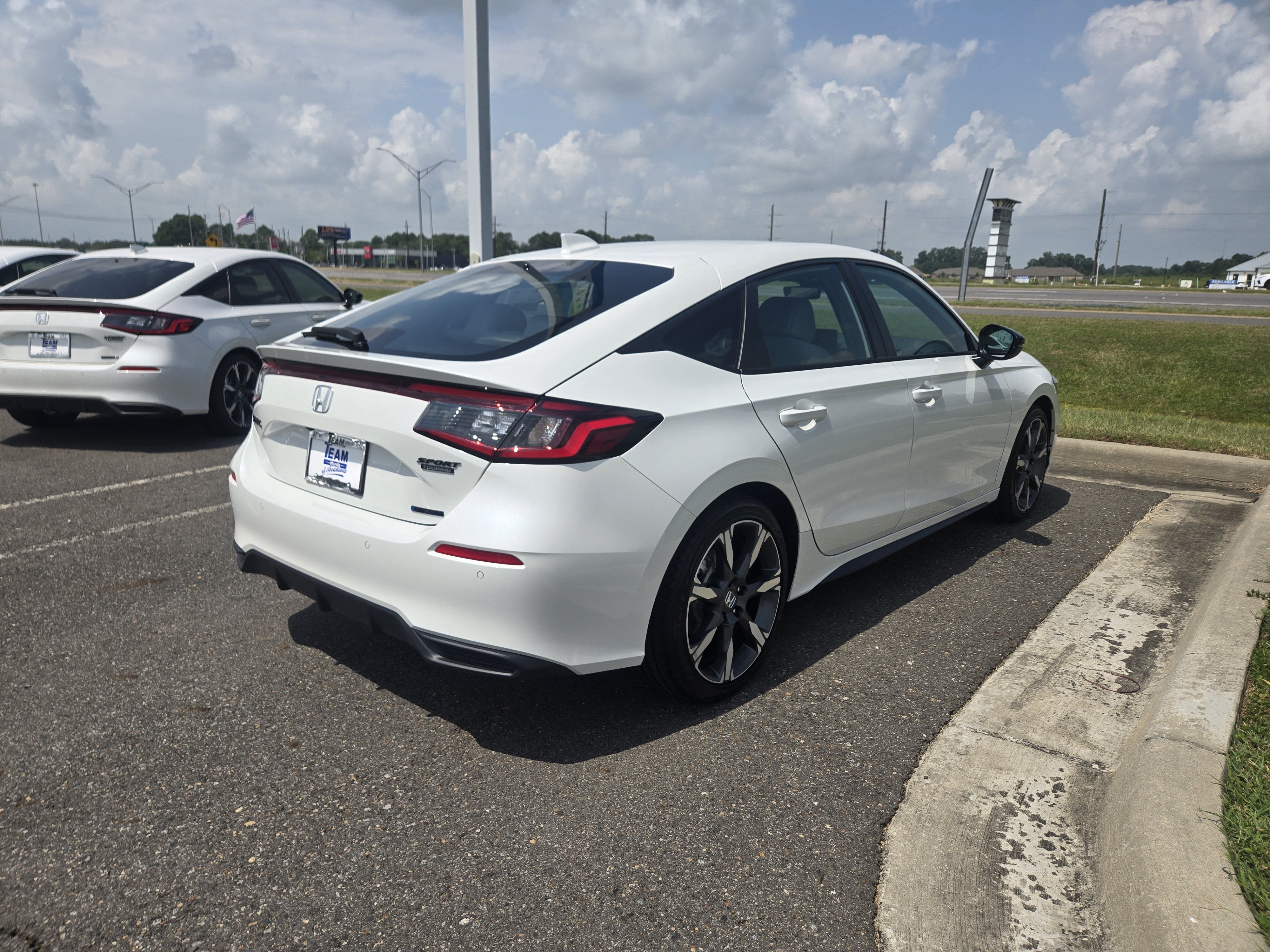 2026 Honda Civic Hatchback Hybrid Sport Touring