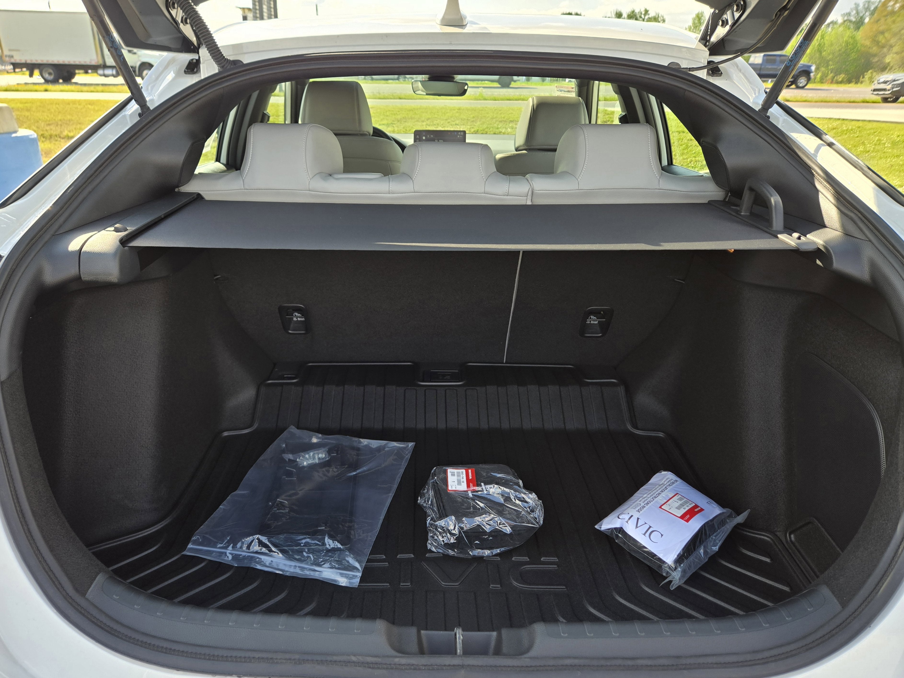 2026 Honda Civic Hatchback Hybrid Sport Touring