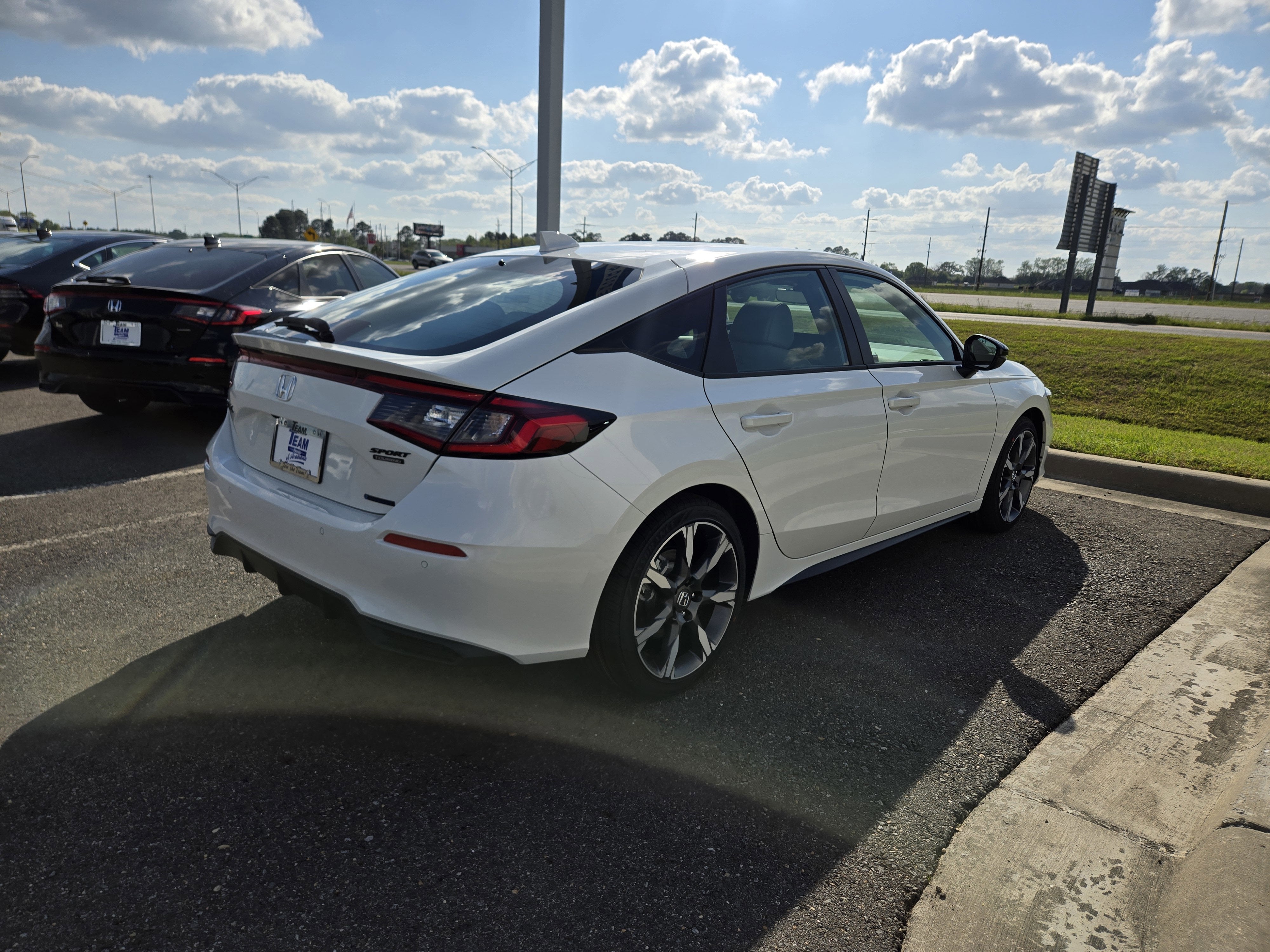 2026 Honda Civic Hatchback Hybrid Sport Touring