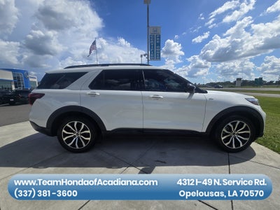 2023 Ford Explorer ST-Line