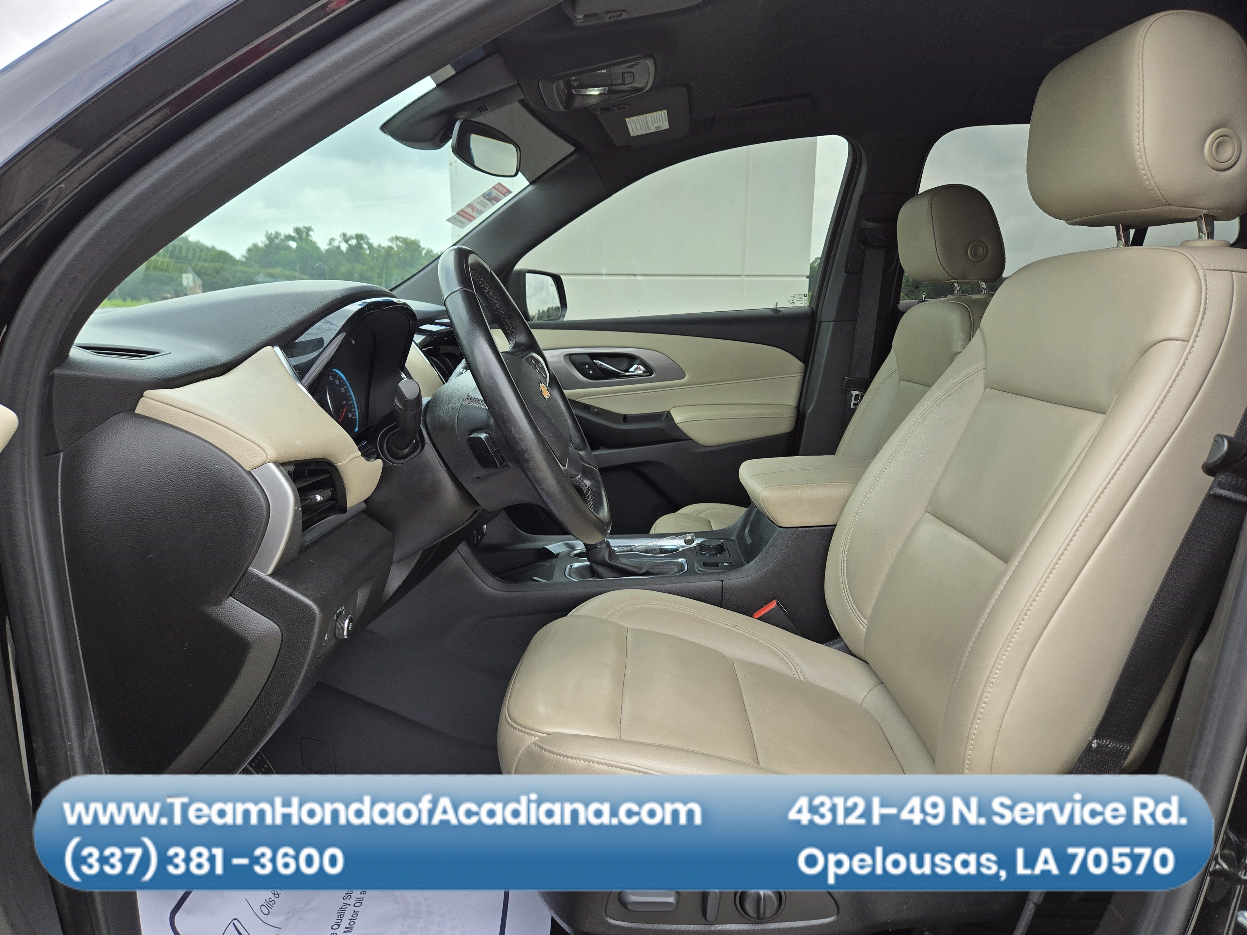 2023 Chevrolet Traverse LT Leather