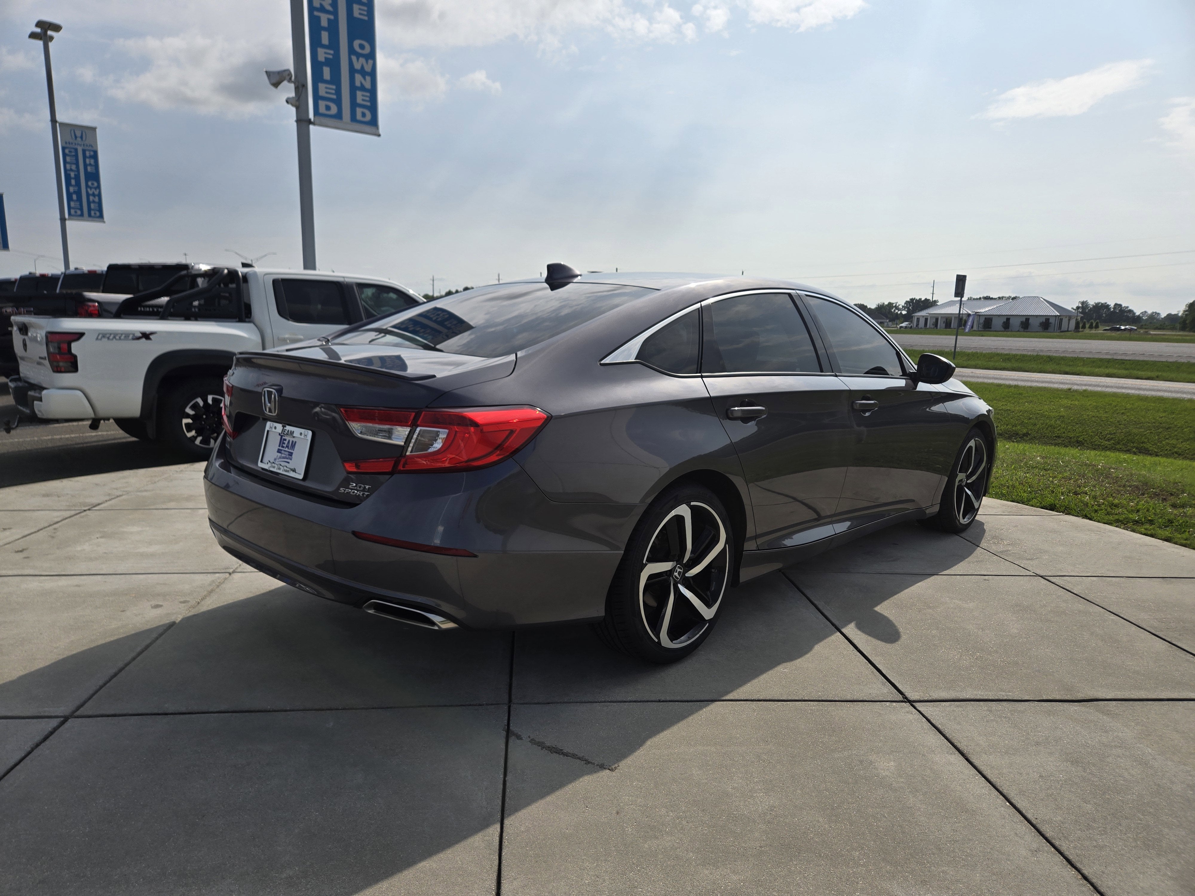 2018 Honda Accord Sedan Sport 2.0T