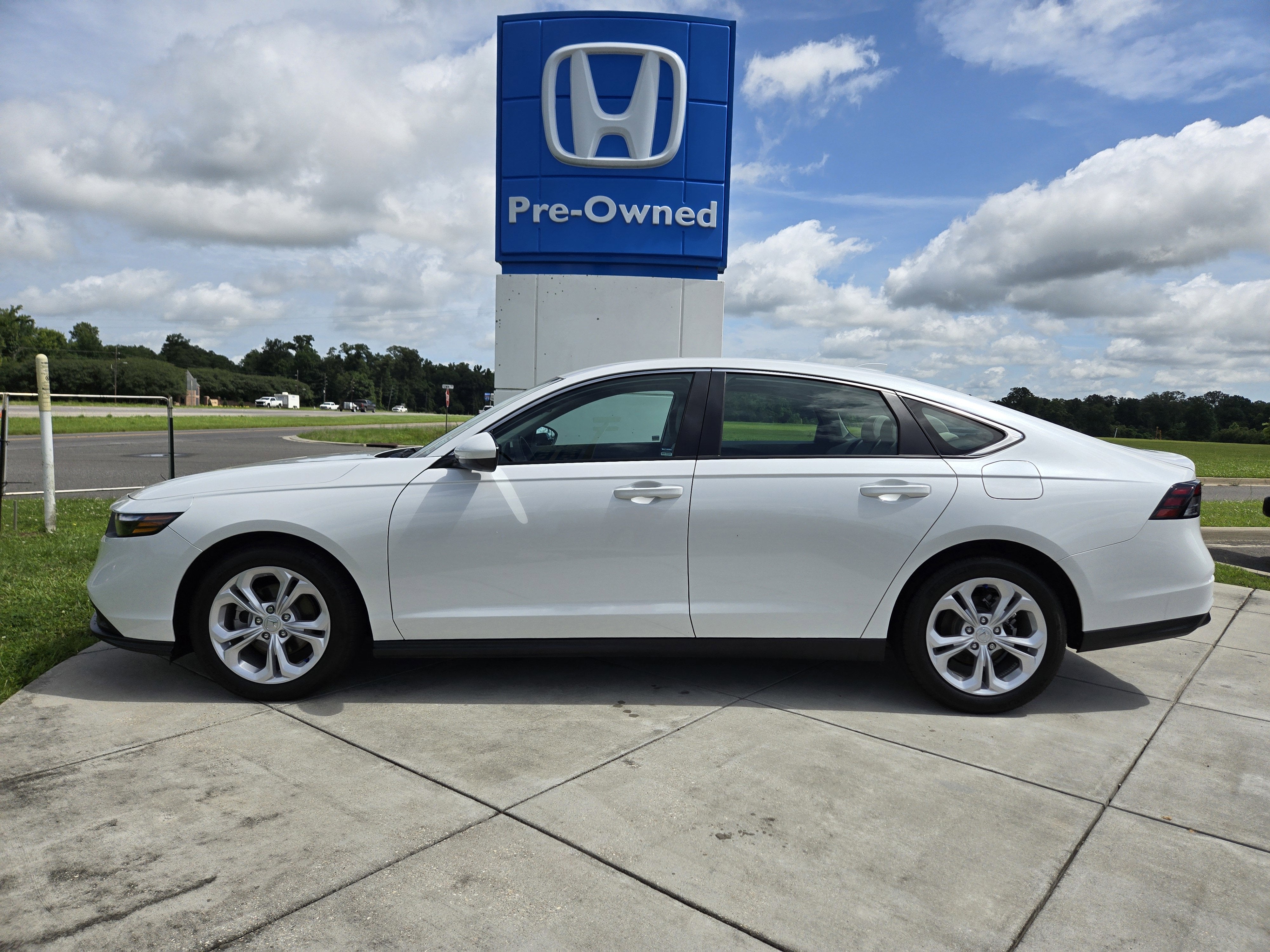 2025 Honda Accord Sedan LX