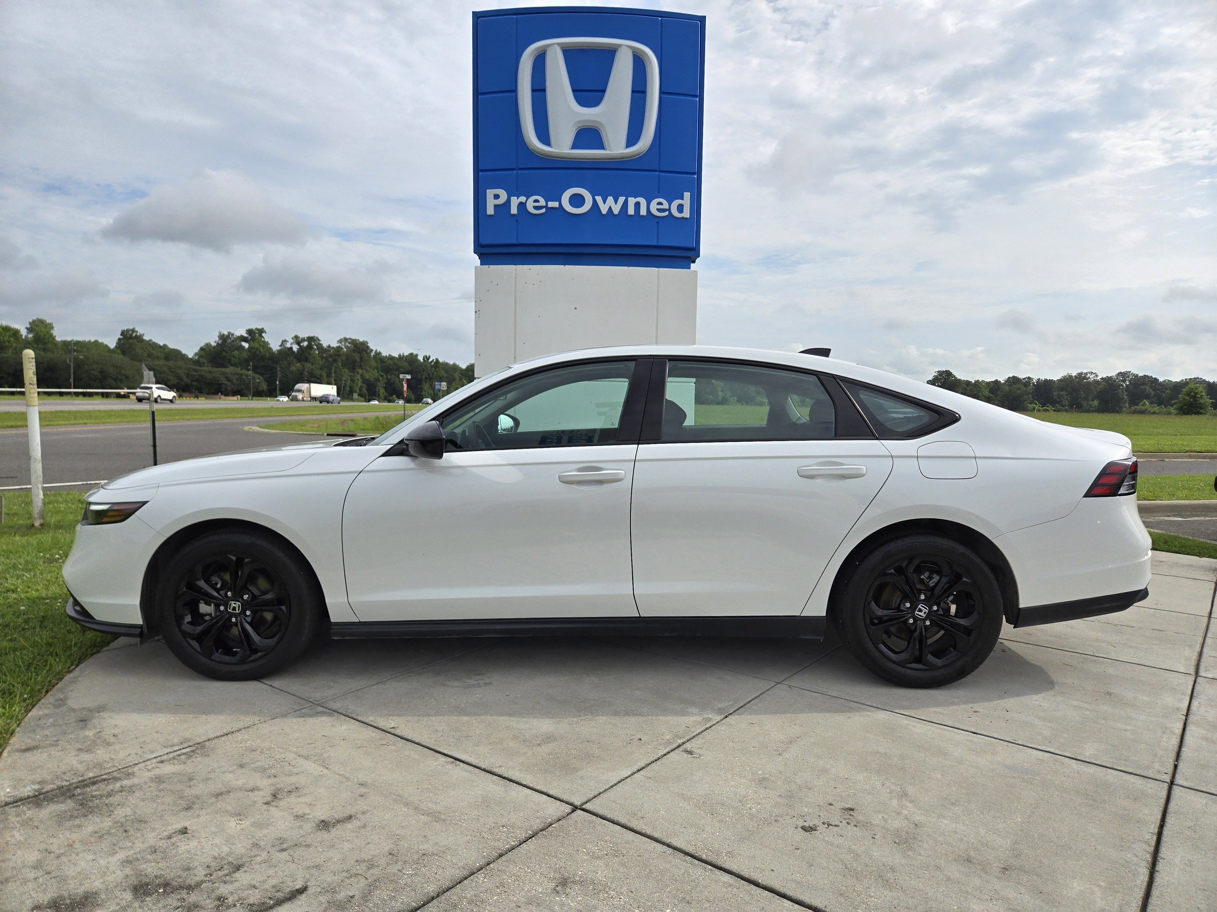 2025 Honda Accord Sedan SE