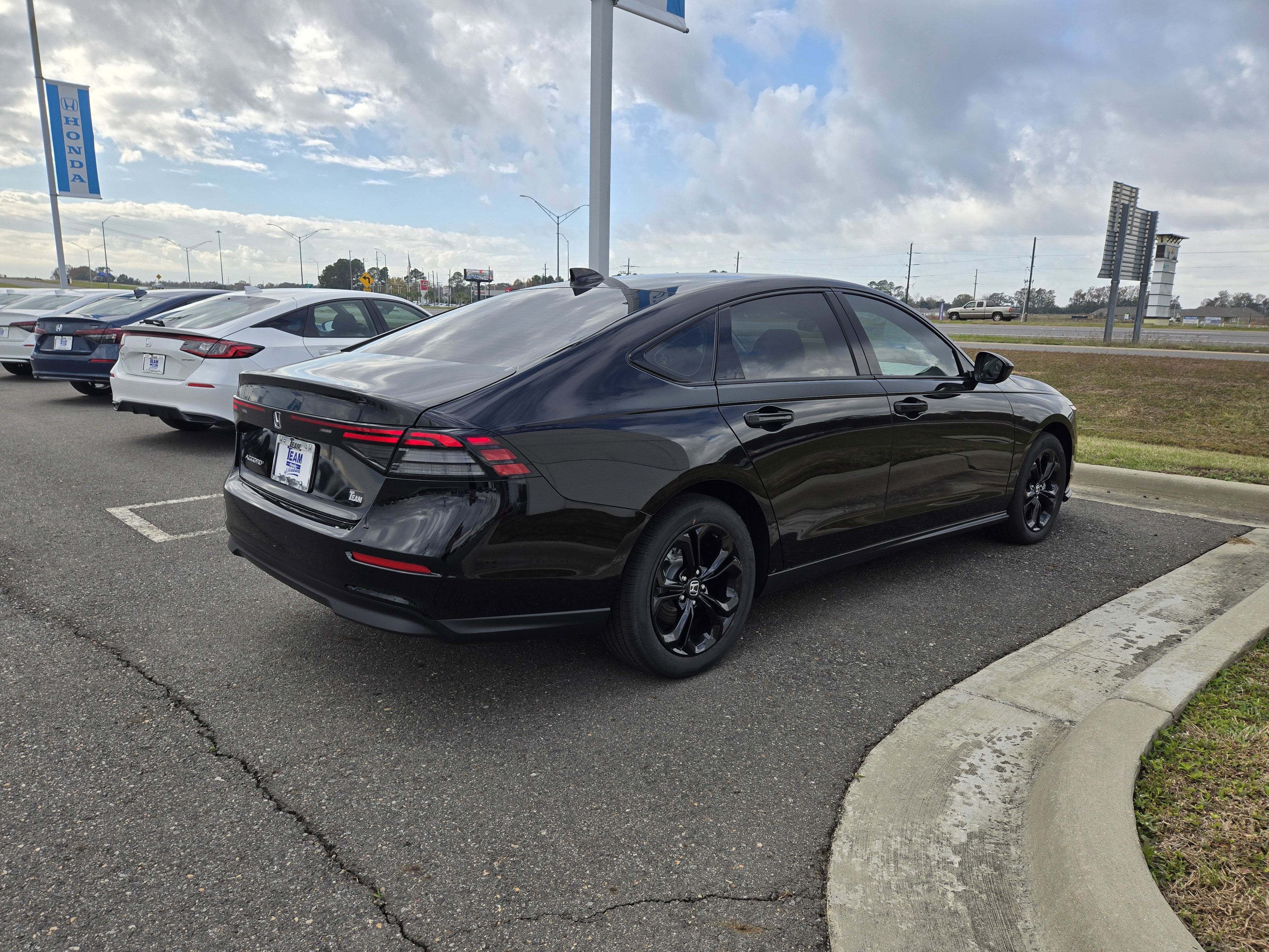 2025 Honda Accord Sedan SE