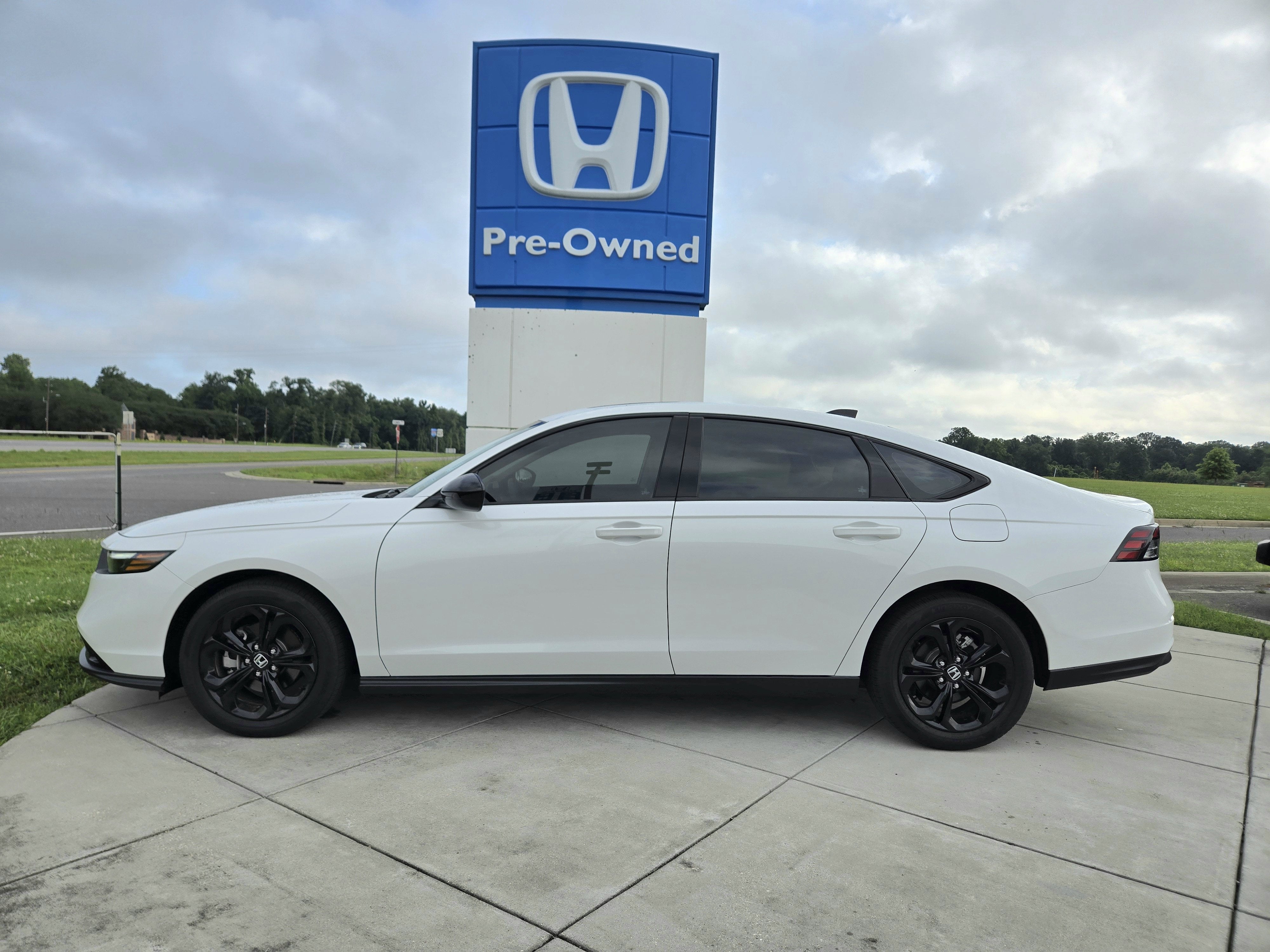 2025 Honda Accord Sedan SE