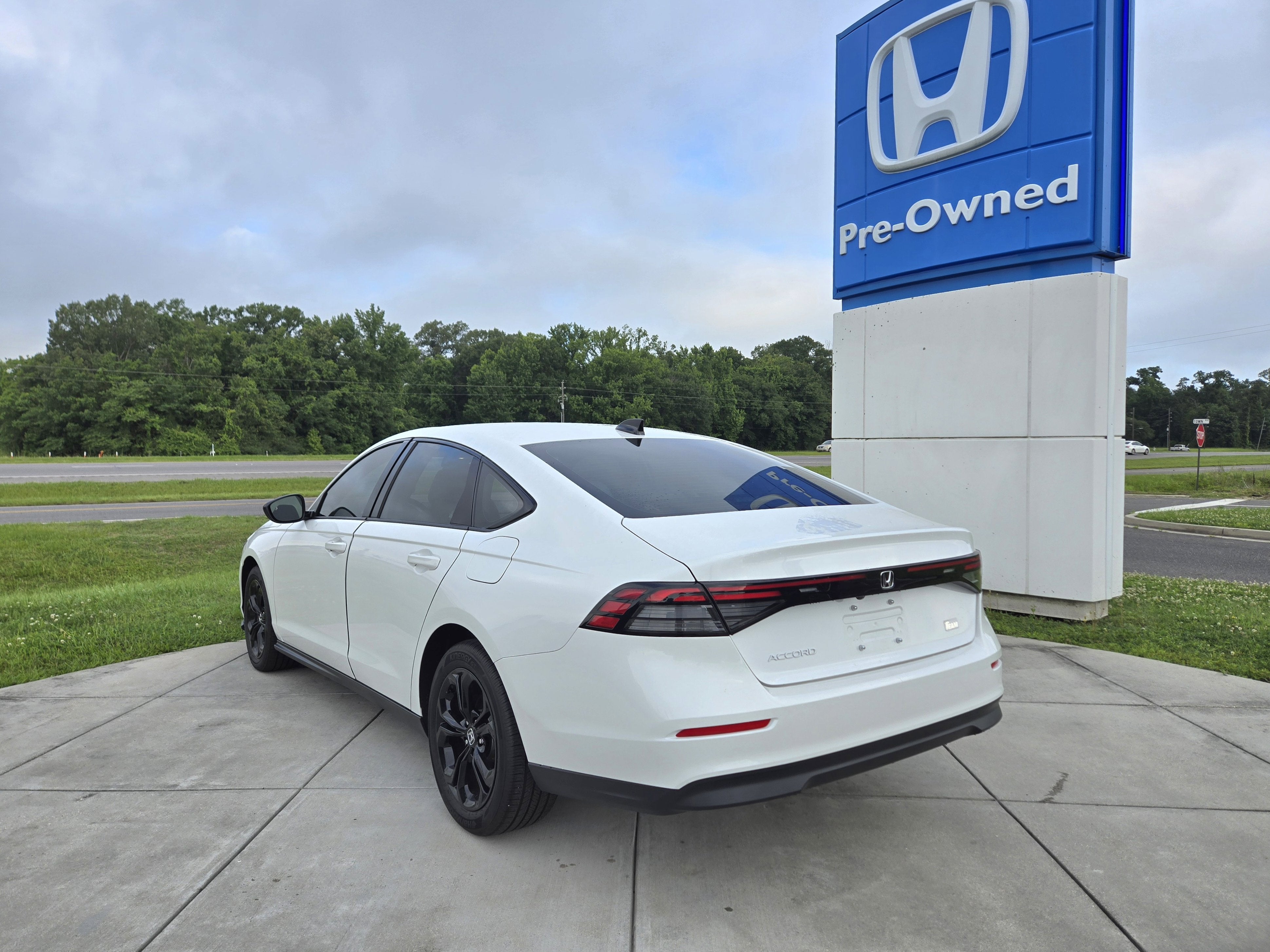 2025 Honda Accord Sedan SE