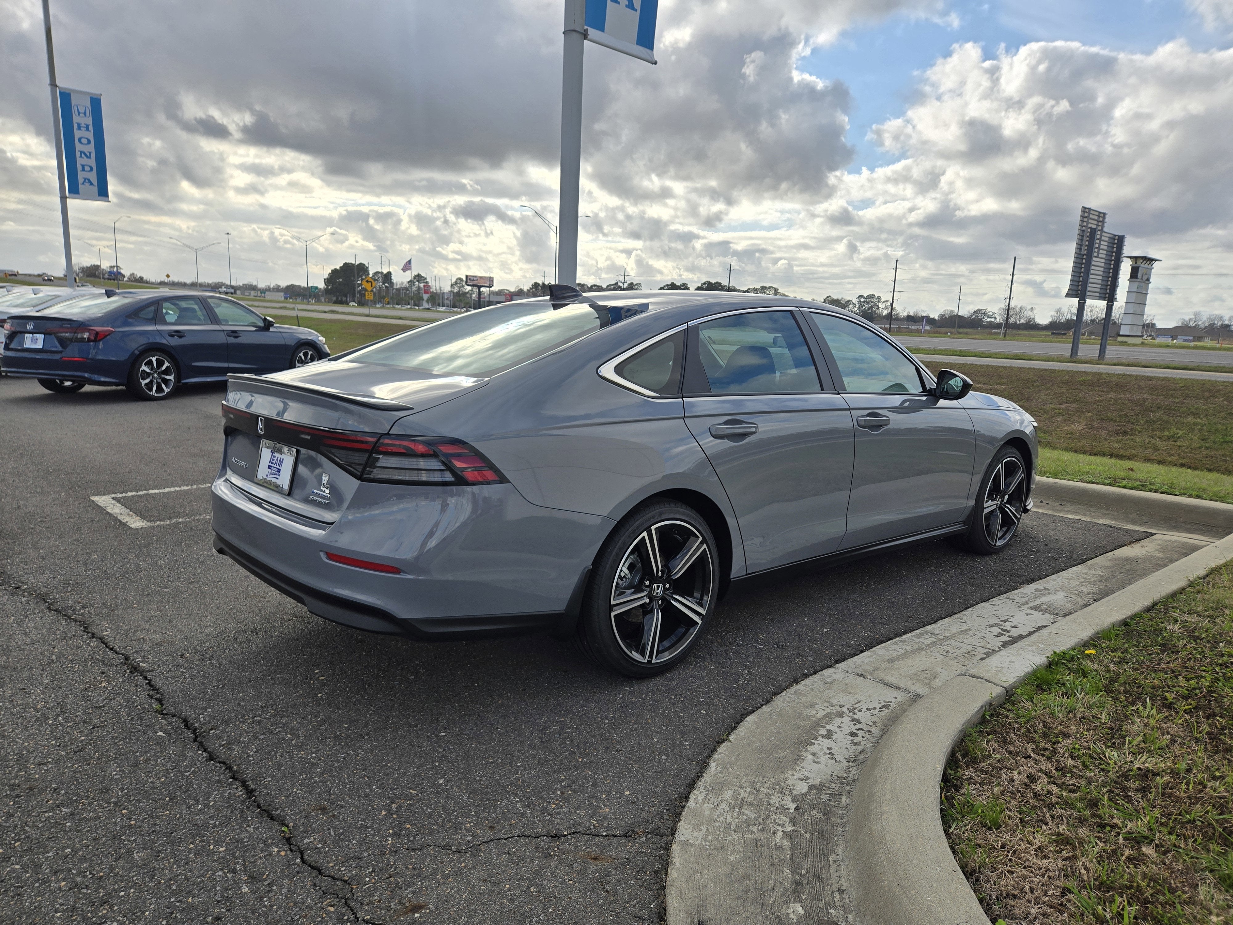 2025 Honda Accord Hybrid Sport