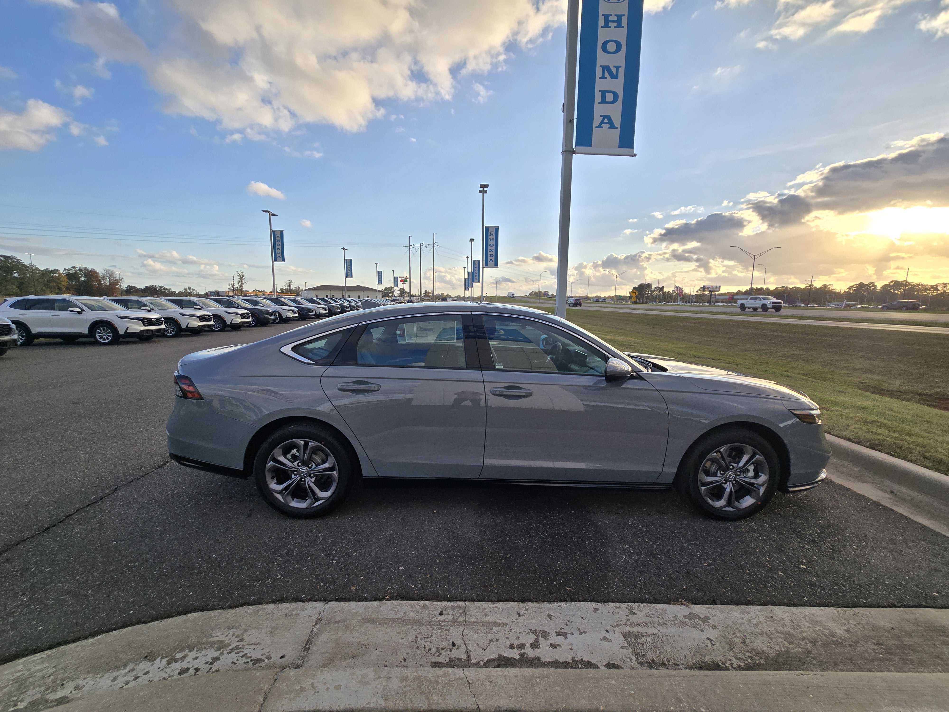 2025 Honda Accord Hybrid EX-L