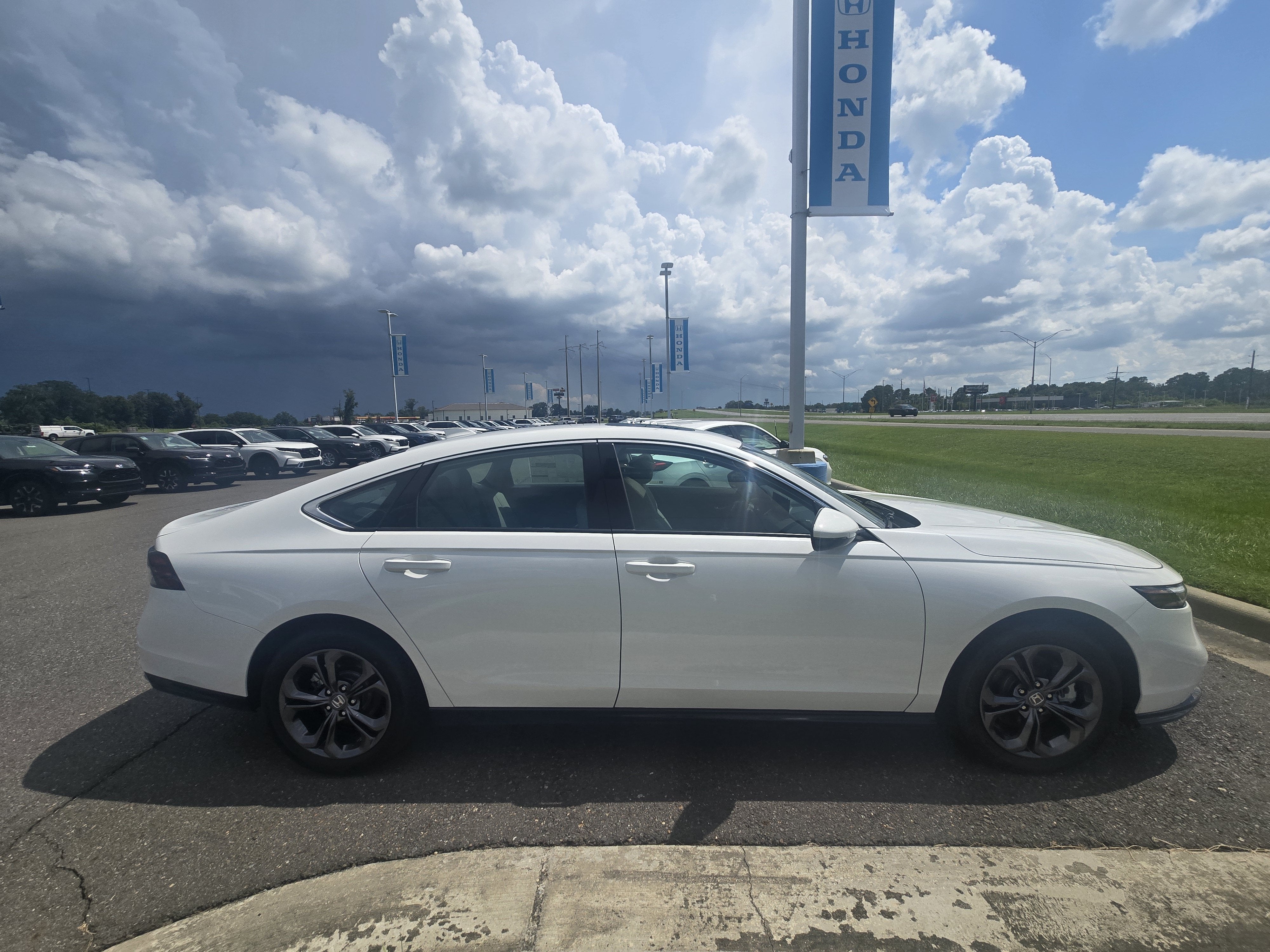 2026 Honda Accord Hybrid EX-L