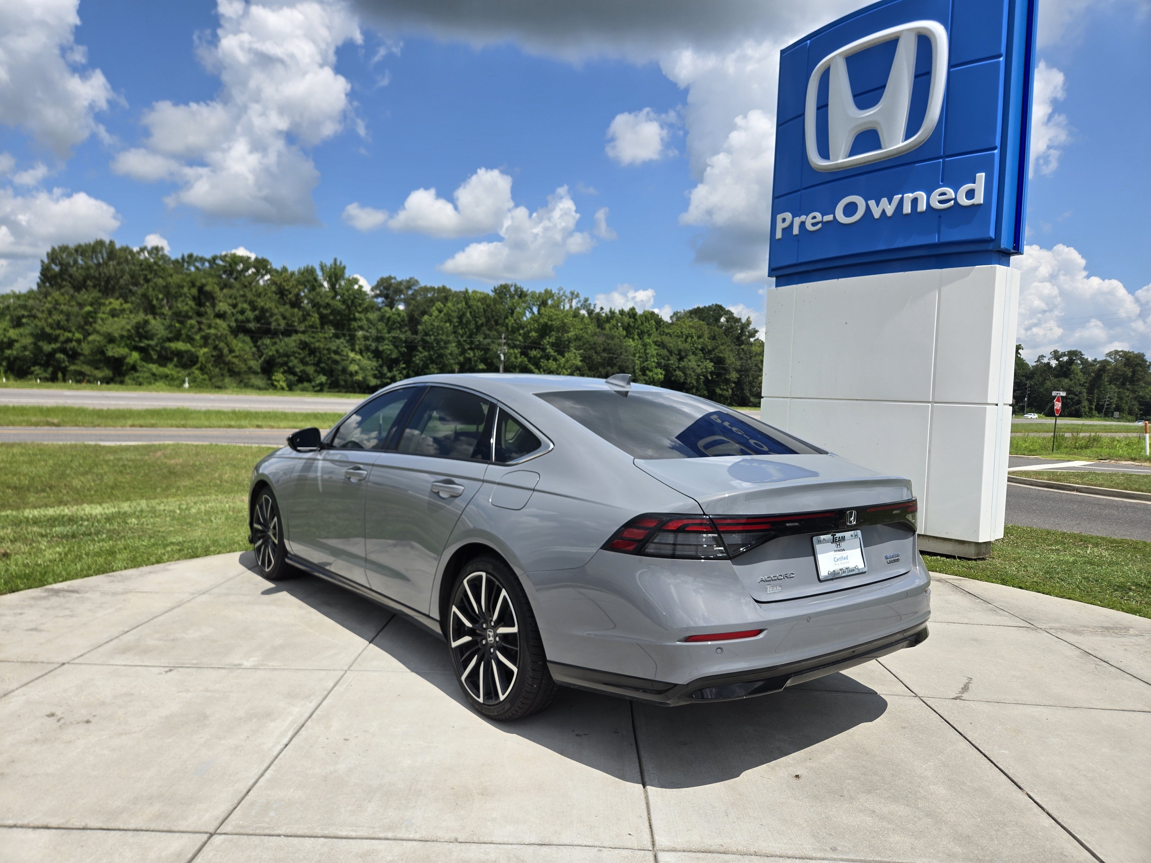 2025 Honda Accord Hybrid Touring