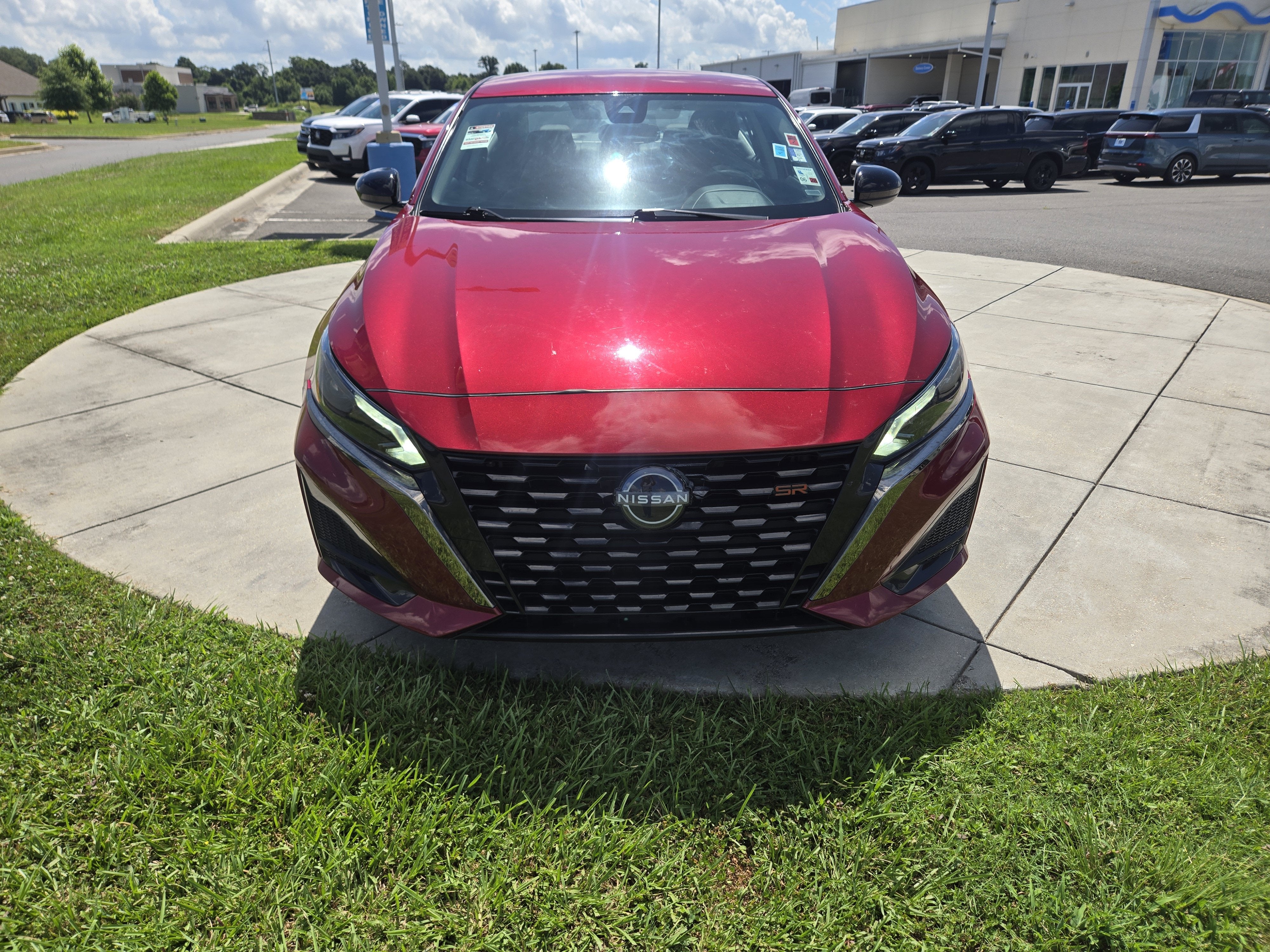 2024 Nissan Altima 2.5 SR