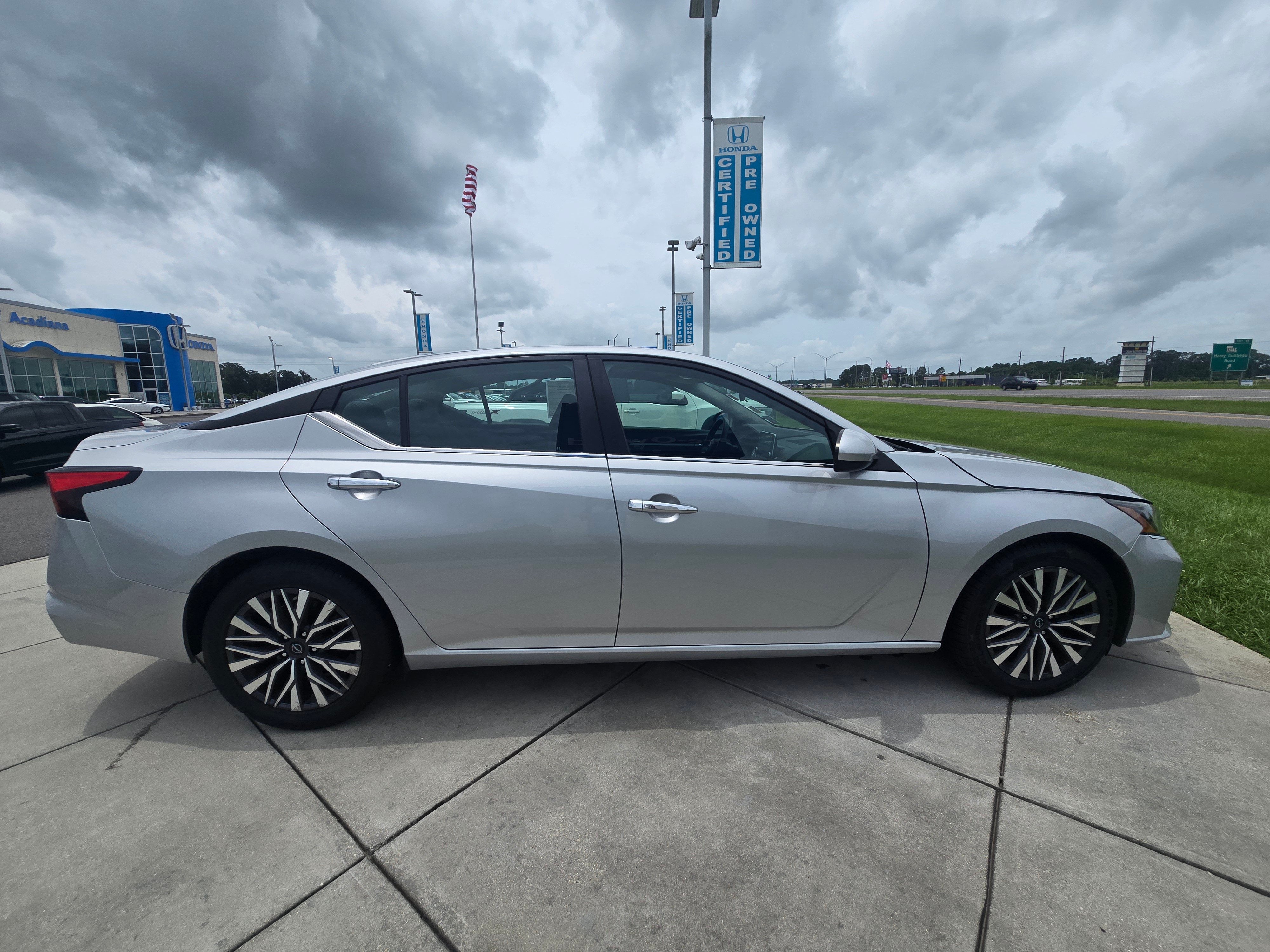 2023 Nissan Altima 2.5 SV