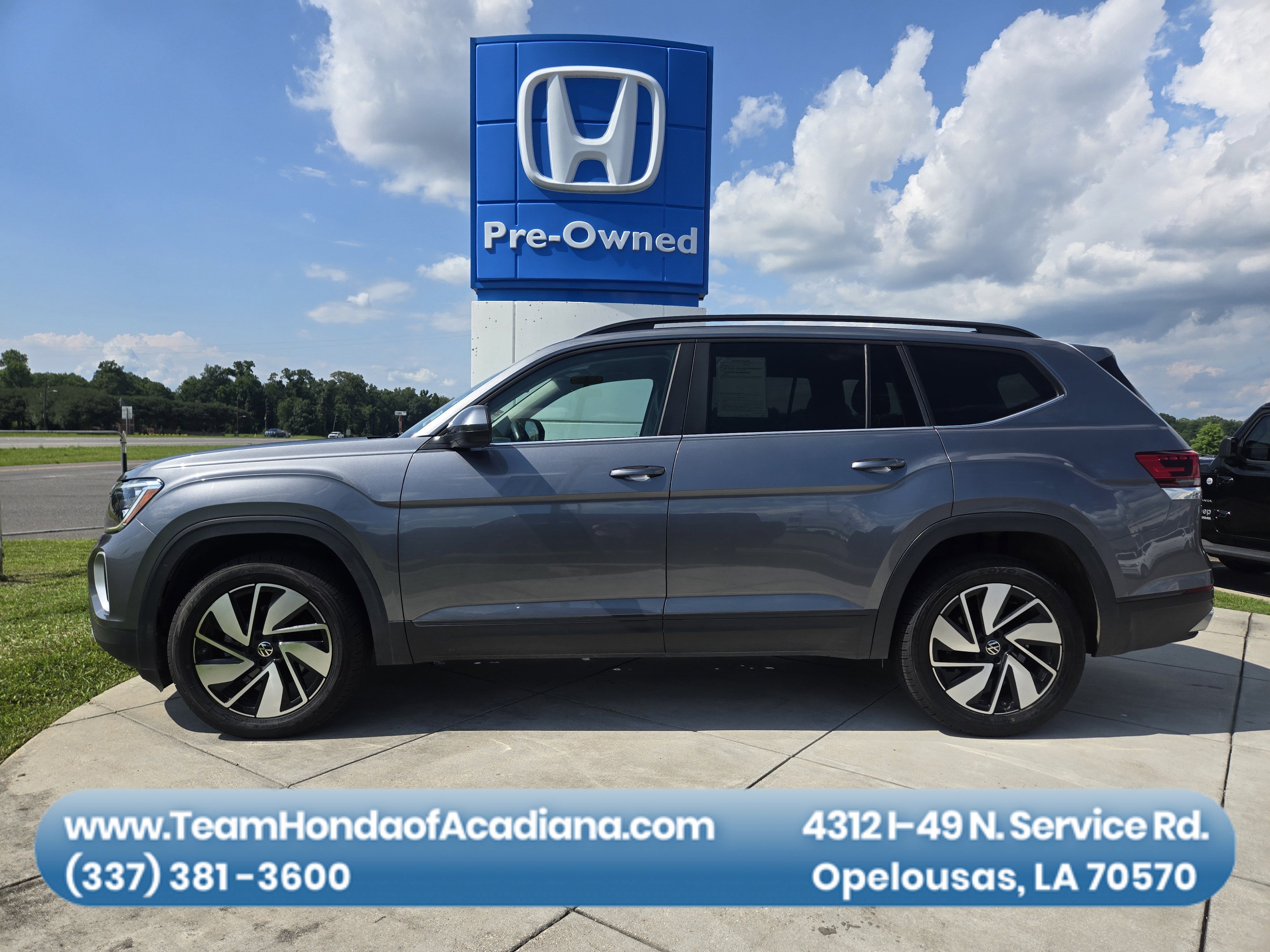 2024 Volkswagen Atlas 2.0T SE w/Tech's photo