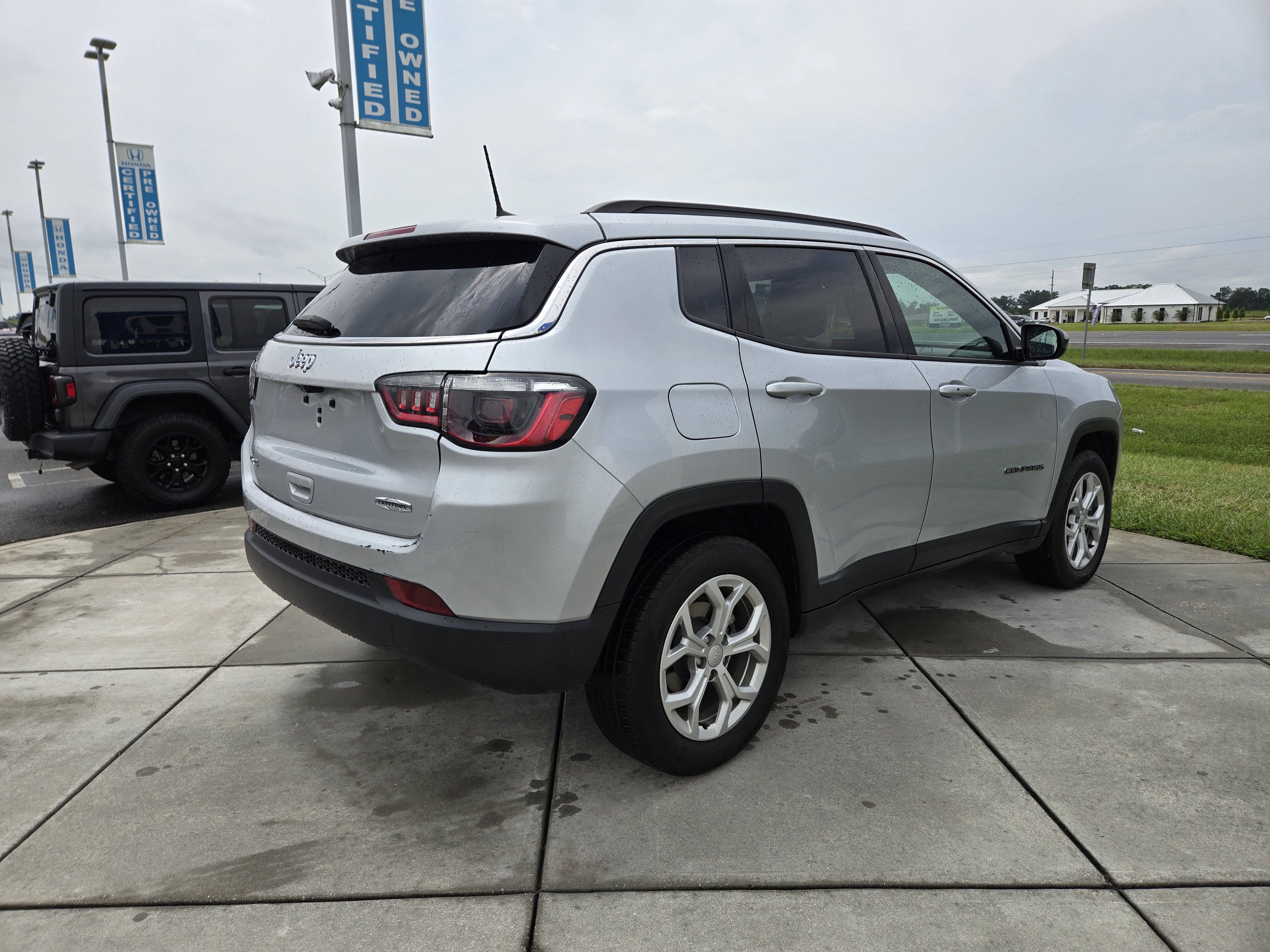 2024 Jeep Compass Latitude