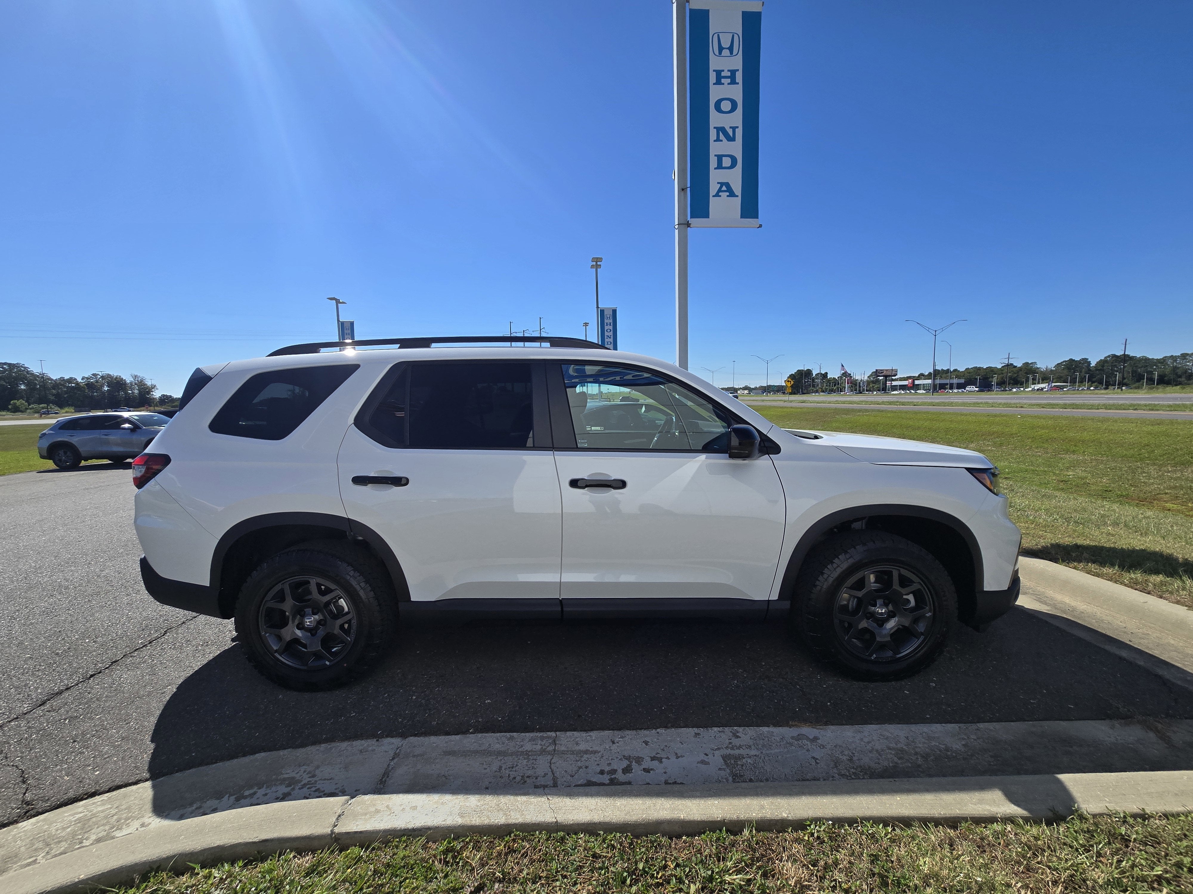 2025 Honda Pilot TrailSport