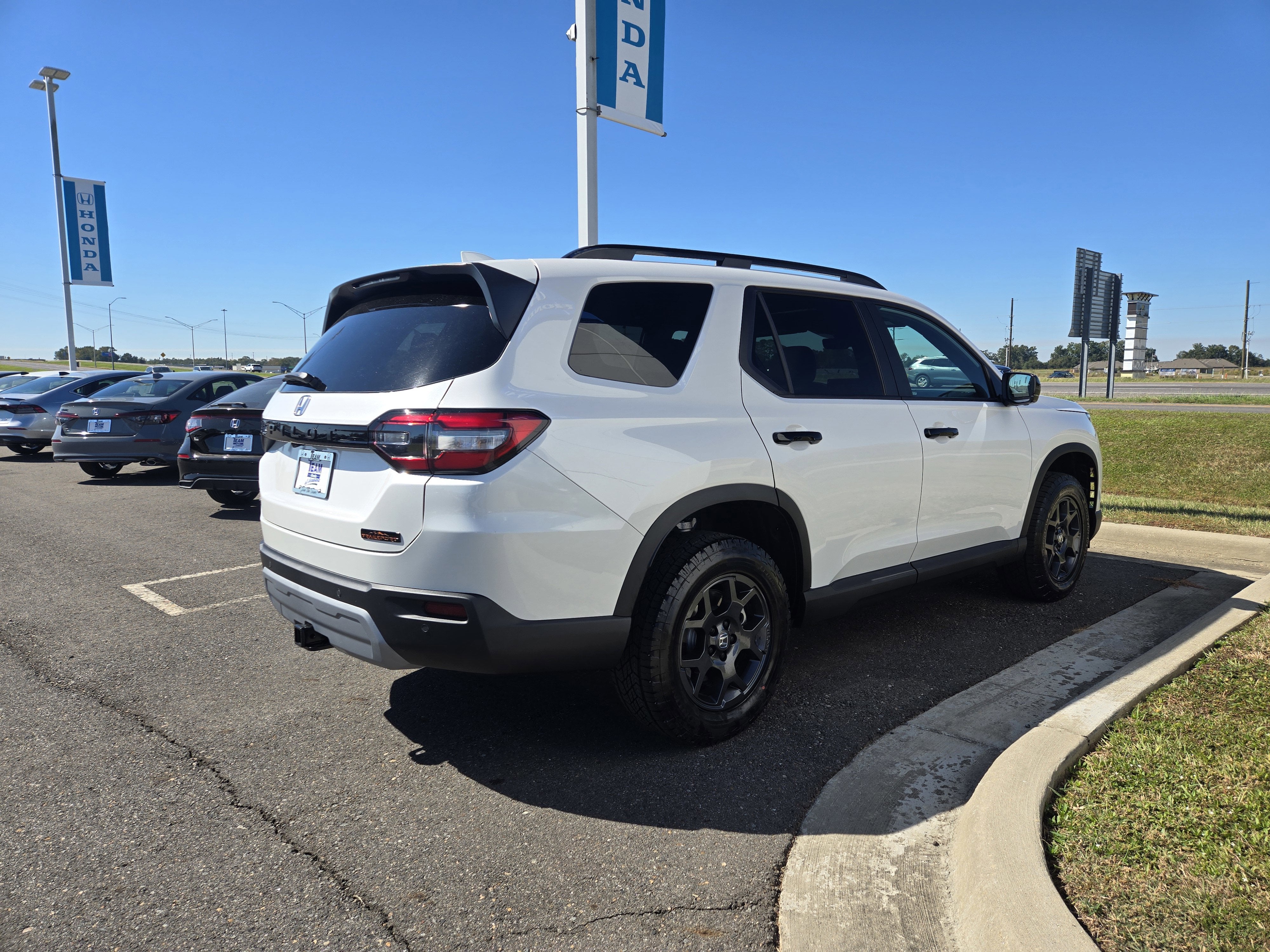 2025 Honda Pilot TrailSport