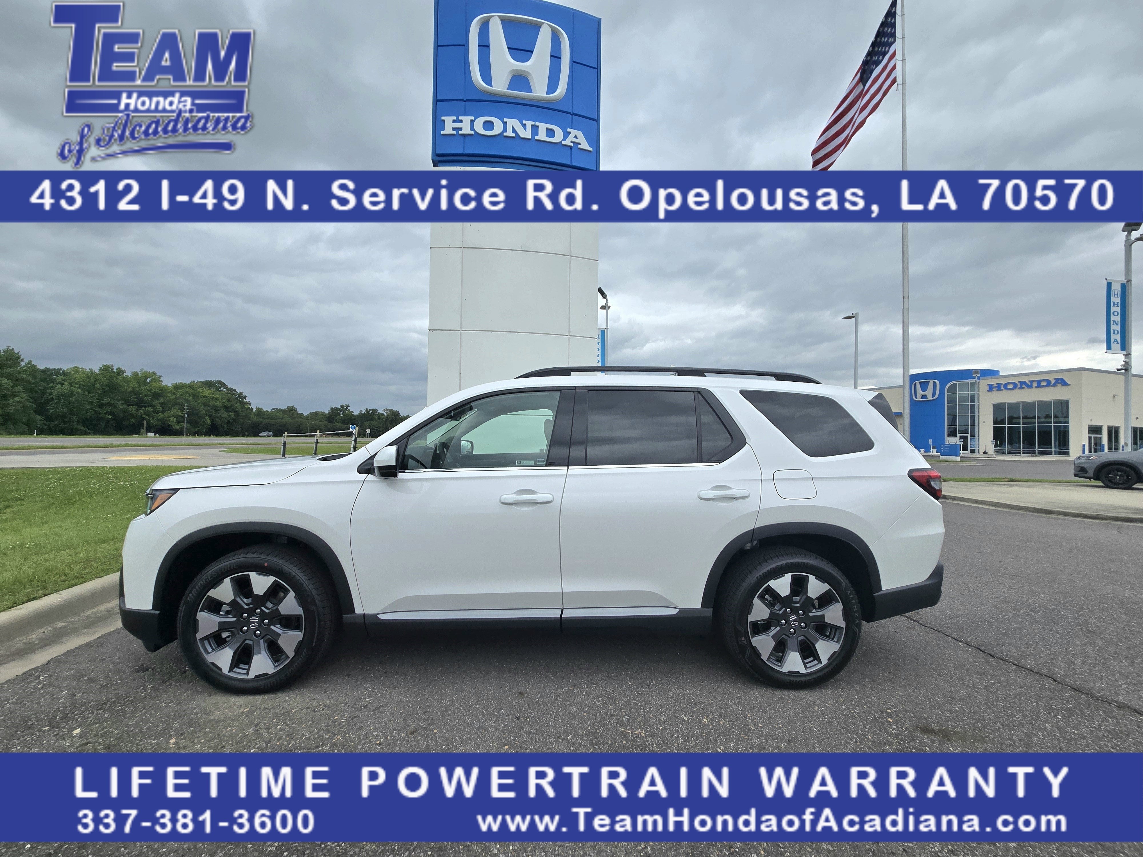2026 Honda Pilot Touring AWD's photo