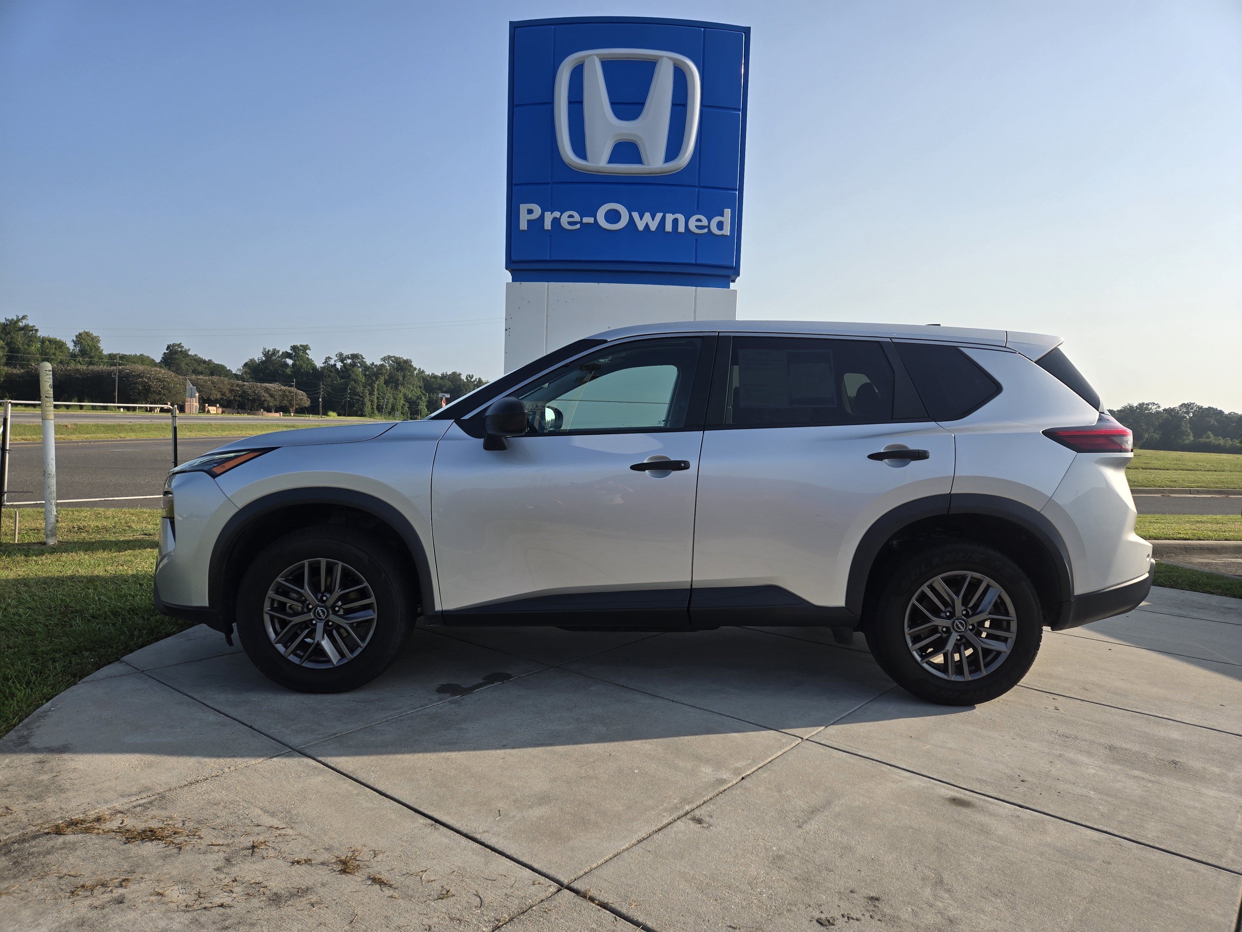 2024 Nissan Rogue S