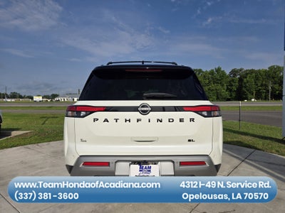 2023 Nissan Pathfinder SL