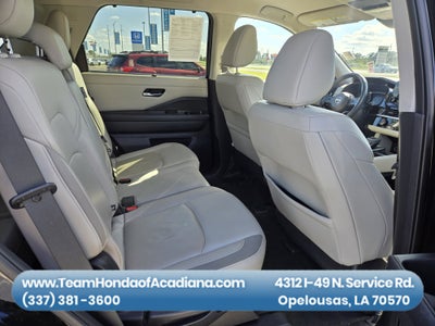 2022 Nissan Pathfinder SL