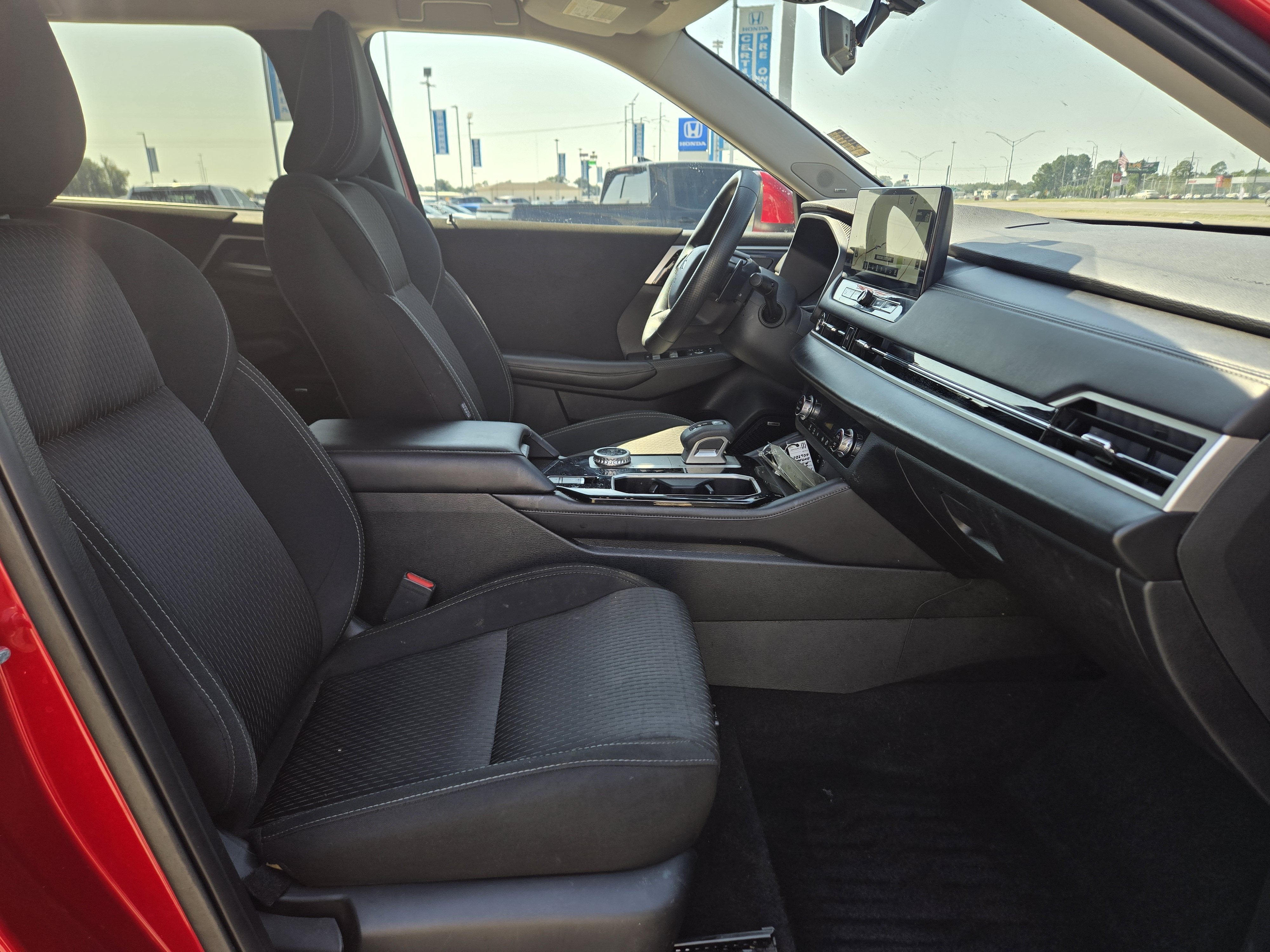 2025 Mitsubishi Outlander ES