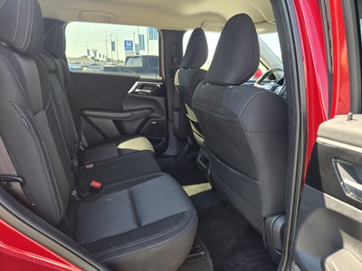 2025 Mitsubishi Outlander ES