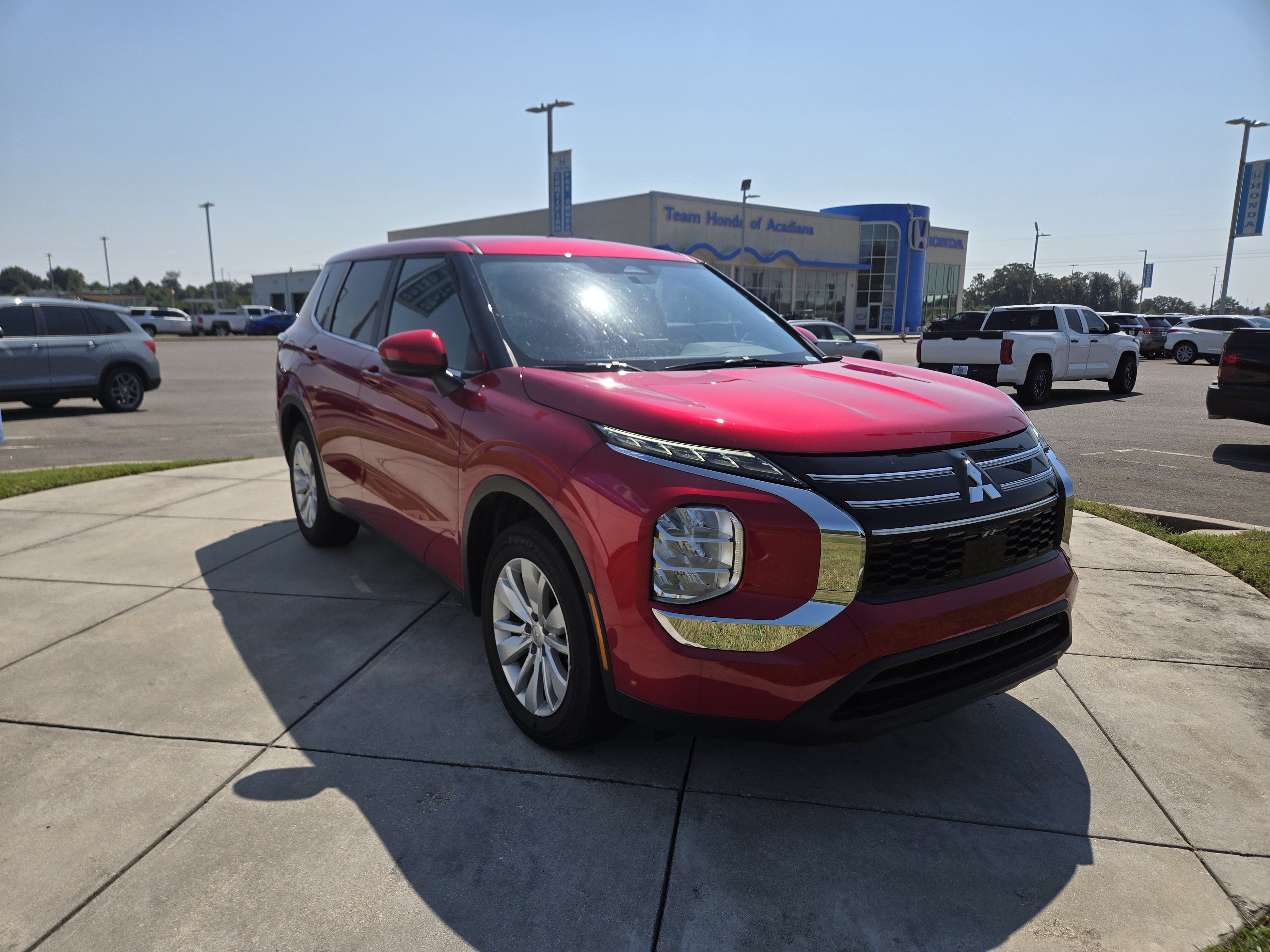 2025 Mitsubishi Outlander ES
