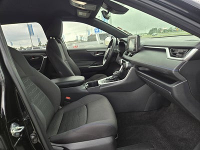 2022 Toyota RAV4 Hybrid SE