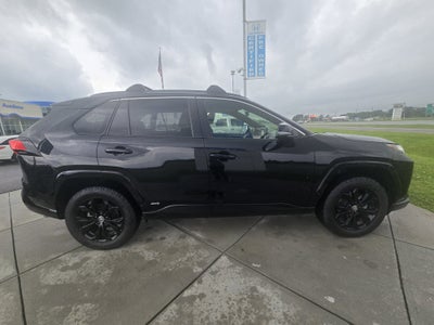 2022 Toyota RAV4 Hybrid SE