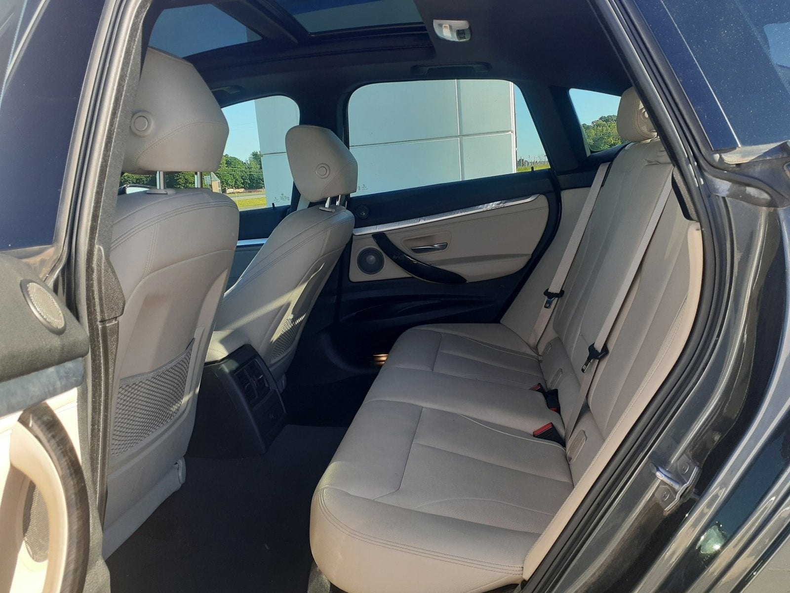 2018 BMW 3 Series 330i xDrive