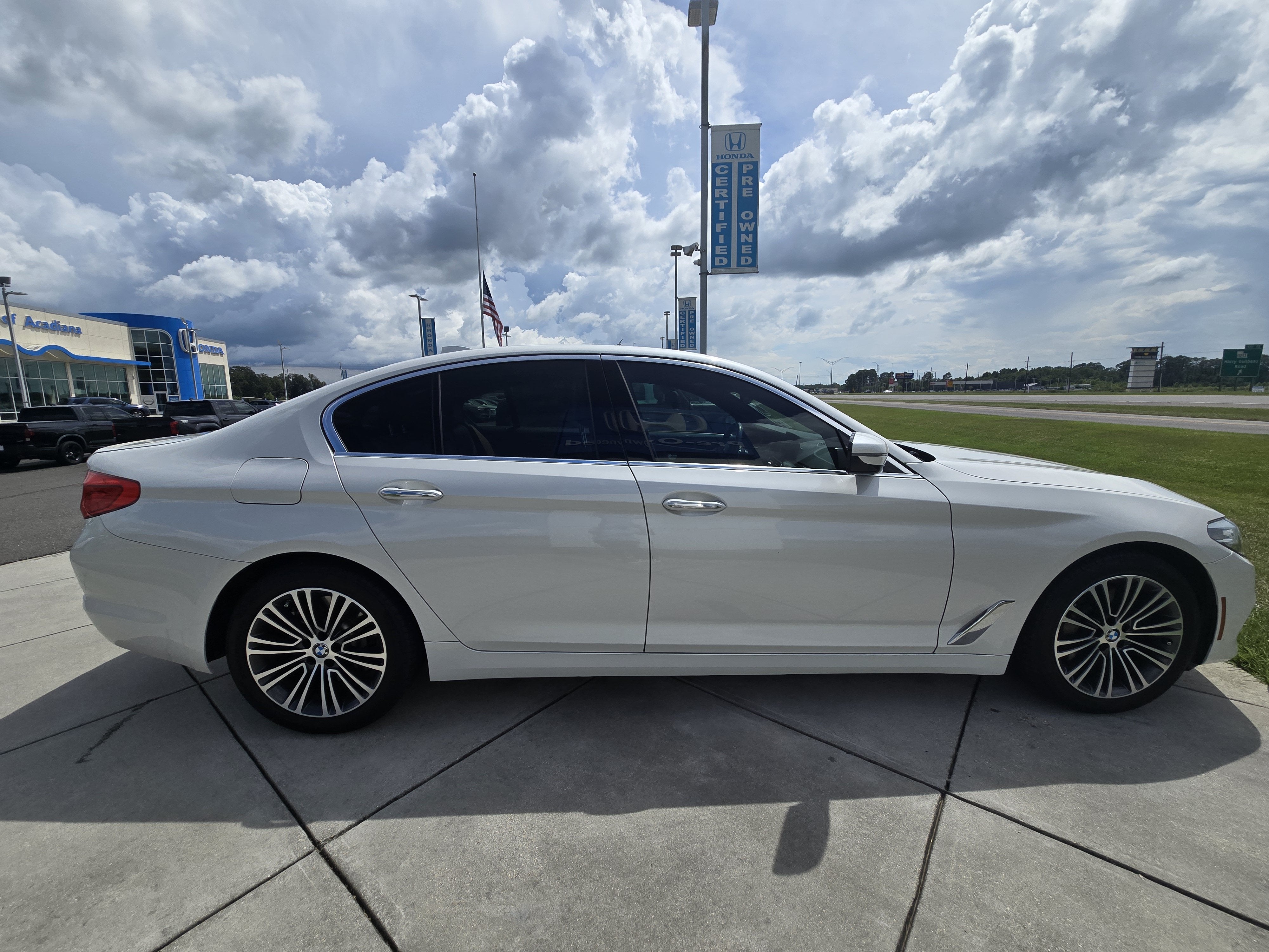 2018 BMW 5 Series 540i